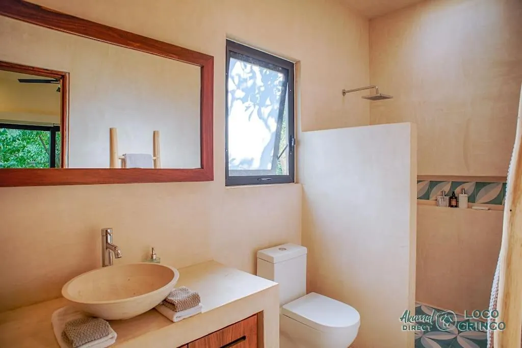 New! Chic Villa With A Pool, Close To Amenities & Golf Course! 普托阿范特拉斯
