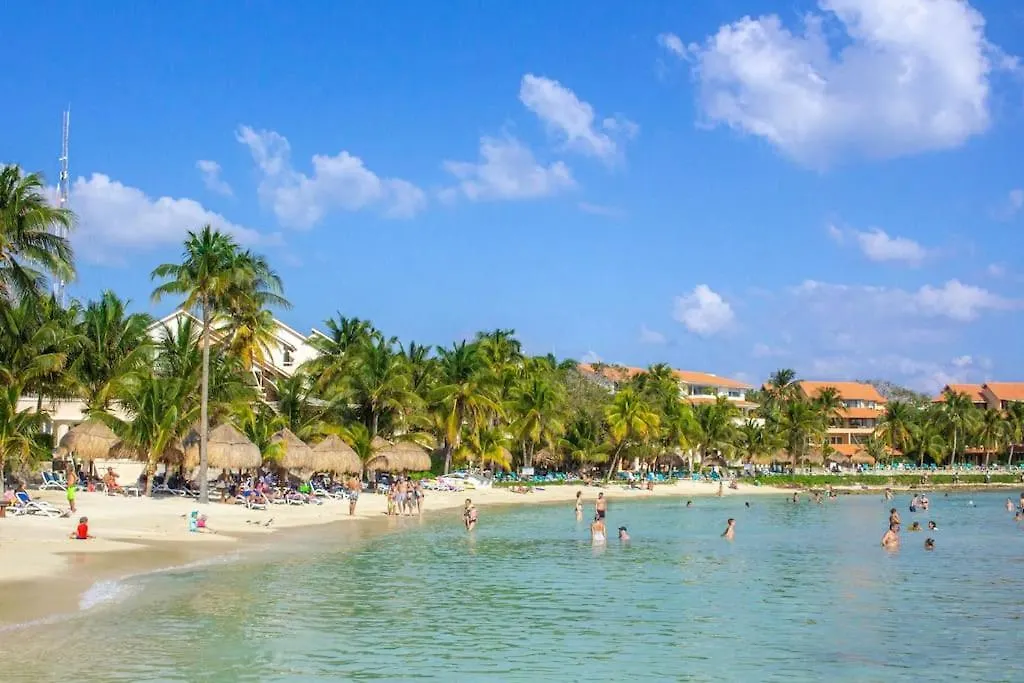 New! Chic Villa With A Pool, Close To Amenities & Golf Course! Puerto Aventuras