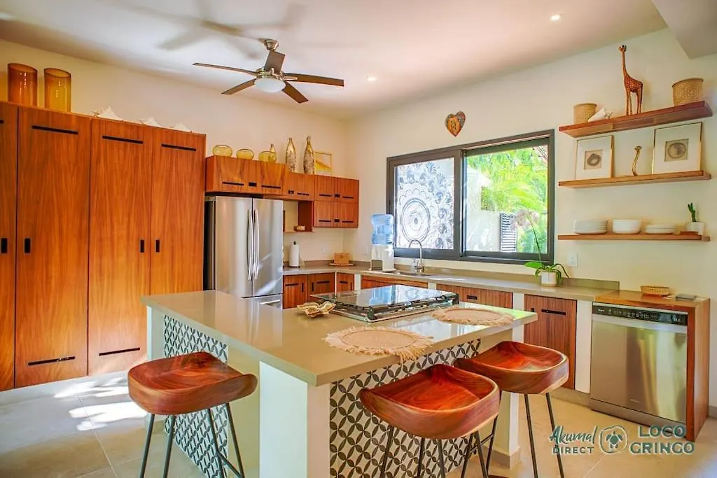 New! Chic Villa With A Pool, Close To Amenities & Golf Course! Puerto Aventuras