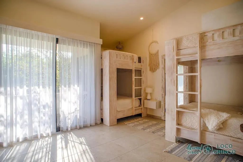 New! Chic Villa With A Pool, Close To Amenities & Golf Course! Puerto Aventuras